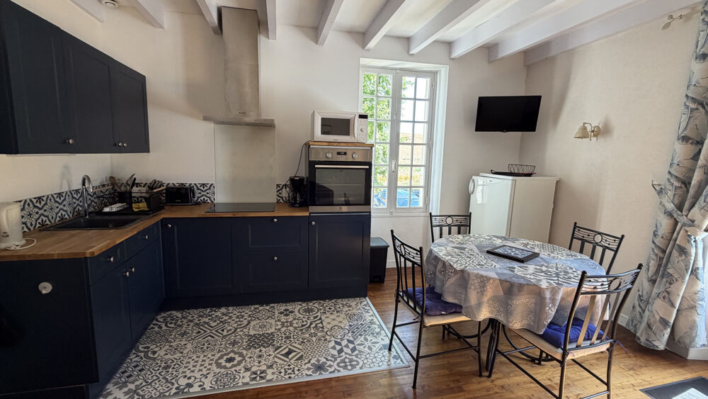 à vendre  Propriété/château Saint-Jean-d'Angély (17400)