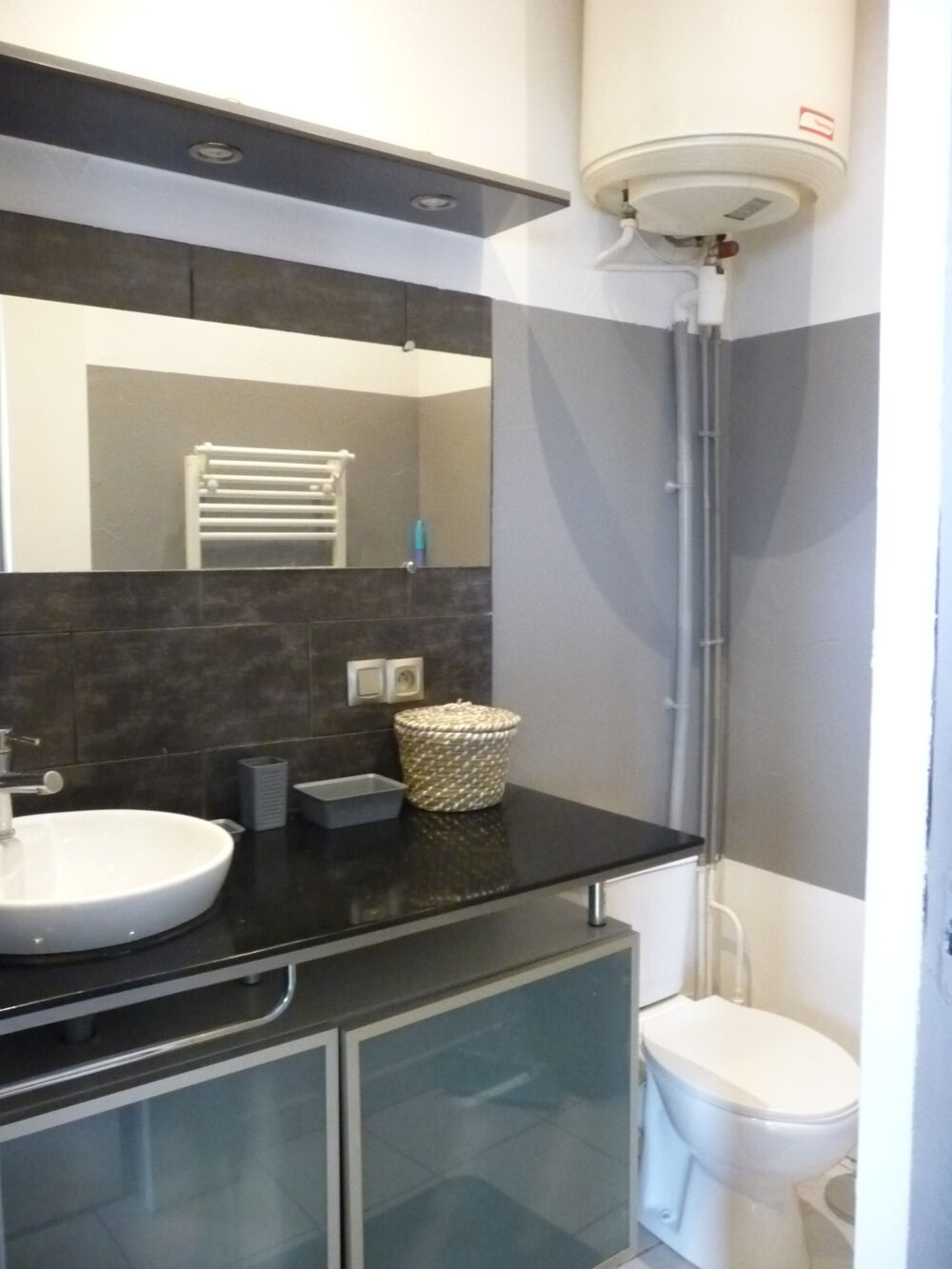 Location Appartement MONTROND LES BAINS PROCHE GARE APPARTEMENT MEUBLE AVEC CAVE Montrond les bains
