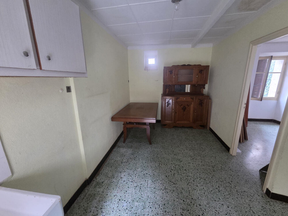 Vente Appartement Petit prix en Corse-du-Sud : T2 à rénover dans maison de village à Sollacaro Sollacaro