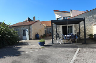  Maison à vendre 7 pièces 245 m²