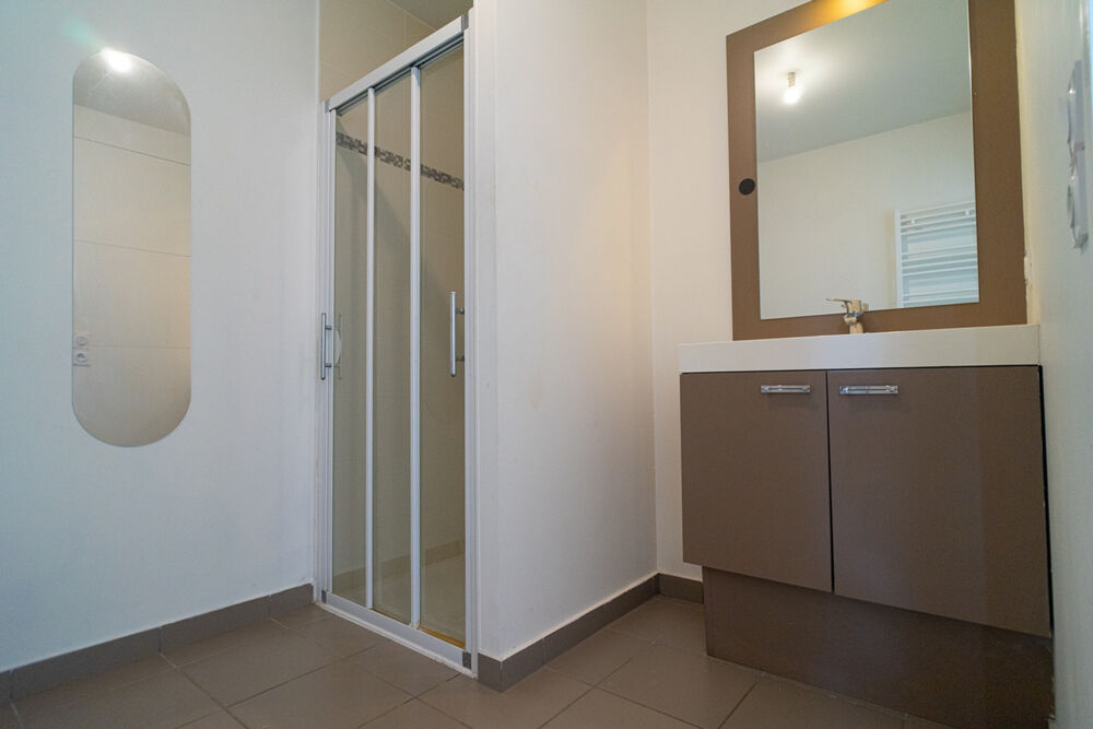 Vente Appartement STUDIO avec TERRASSE secteur PISCINE. Chambery