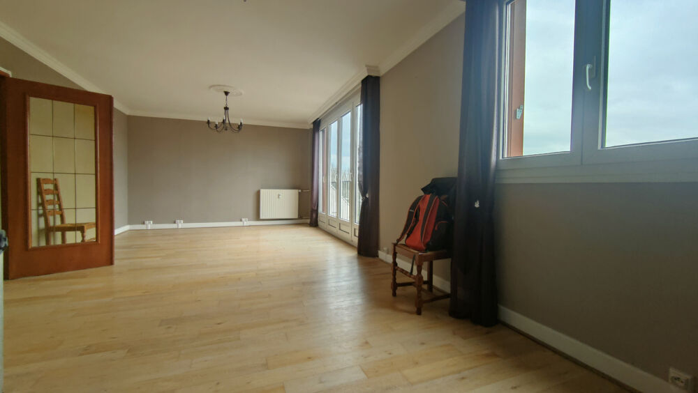 PLEIN CENTRE VILLE, MAGNIFIQUE F4 DE 80 M2 AVEC TERRASSE DE 10 M2 SITUÉ DANS RESIDENCE CALME AVEC VUE LOINTAI
