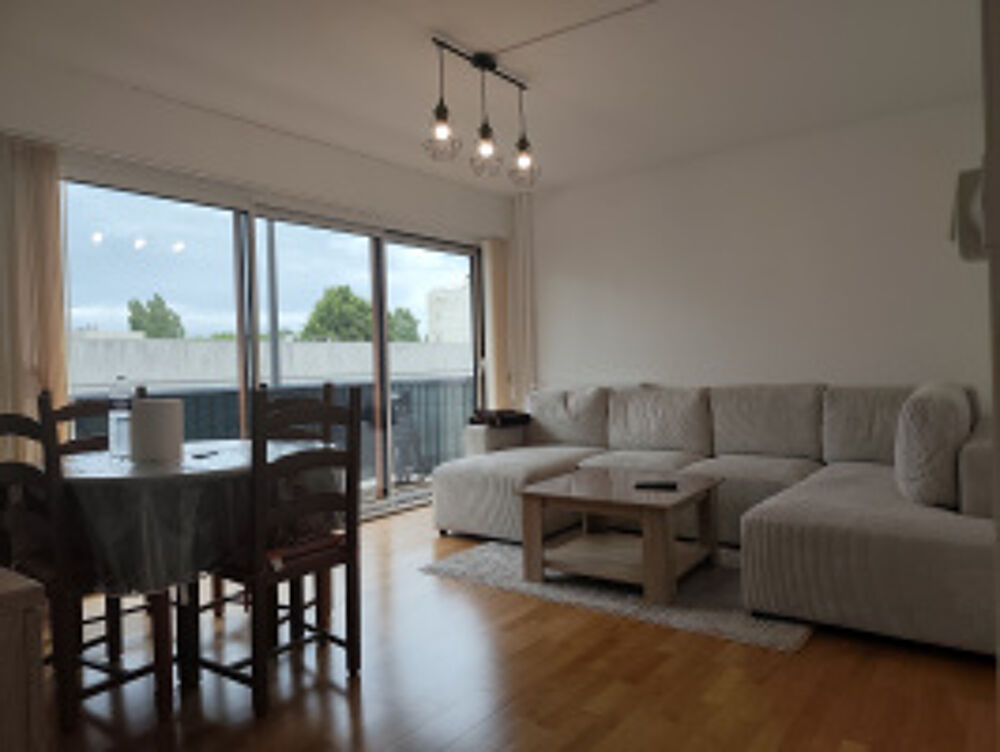MAGNIFIQUE APPARTEMENT T4 REFAIT A NEUF DE 78 M2 AVEC BALCON AU 1er ETAGE D4UN IMMEUBLE DE STANDING
