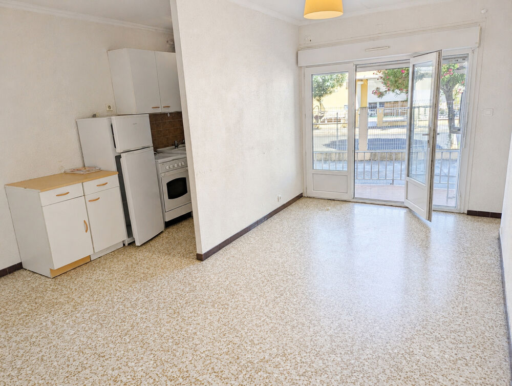 Grand appartement à rénover de type P3 en rez-de-chaussée