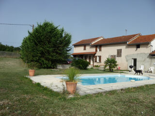  Proprit/chteau  vendre 8 pices 215 m