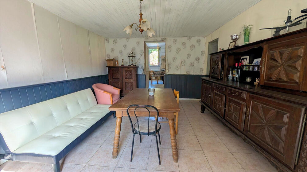Maison 111 m2 + Dépendances 300 m2 - Terrain 2442 m2