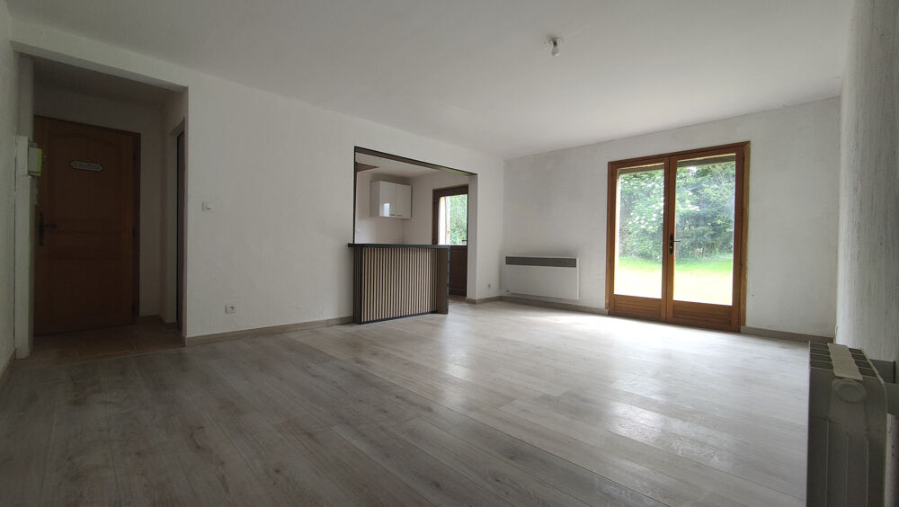 A 5 MN DE BEAUVAIS, TRES BELLE LONGERE RENOVEE EN COLOMBAGE BOIS DE 85 M2 SUR 400 M2 DE TERRAIN CLOS AU CAL