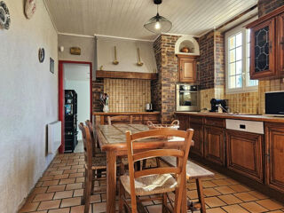  Maison  vendre 8 pices 180 m