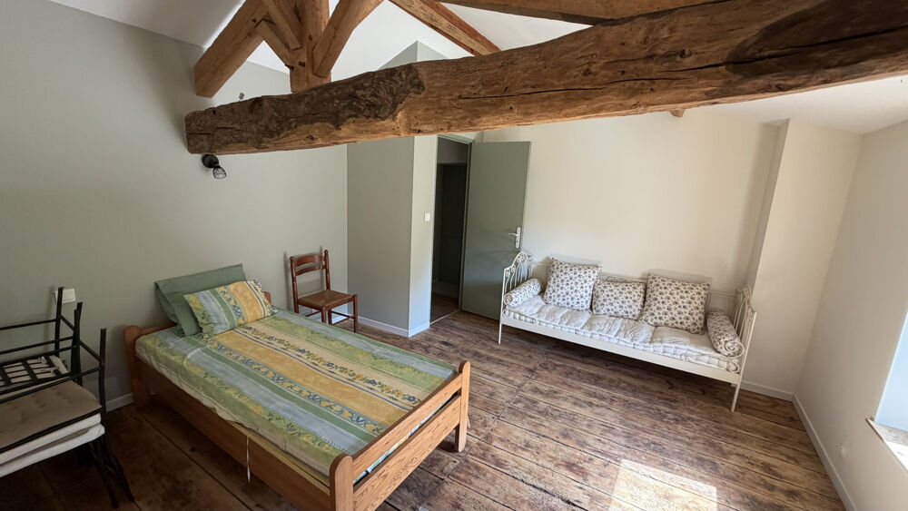 à vendre  Propriété/château Saint-Jean-d'Angély (17400)