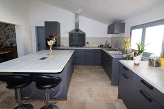  Maison � vendre 10 pi�ces 247 m�