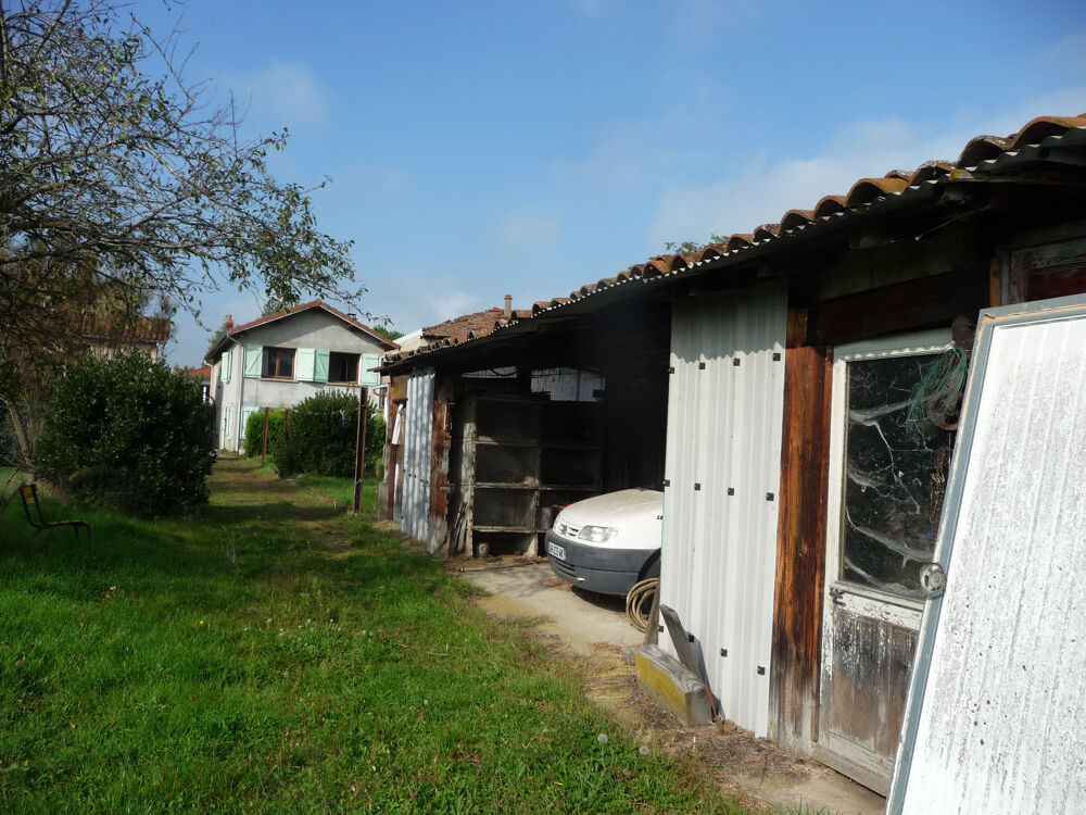 MORNAND EN FOREZ Maison de village de 162 m2 avec terrain 1798 m2