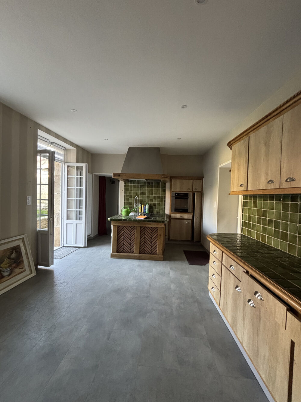 Vente Propri�t�/Ch�teau Belle demeure de 200m2 au centre ville de Ch�tillon-sur-Seine sur 650m2 de terrain avec atelier . Chatillon sur seine