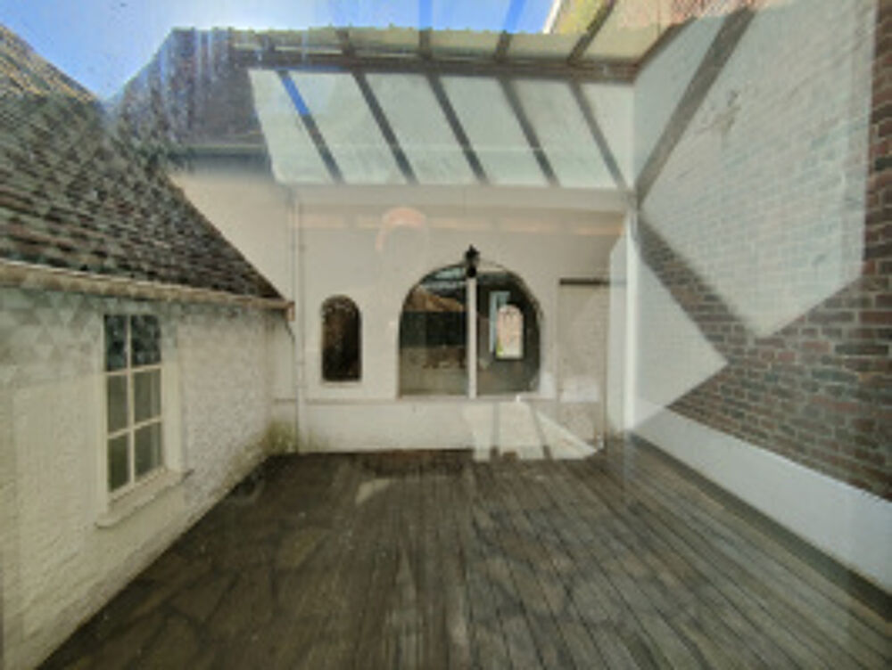 HYPER CENTRE VILLE, MAGNIFIQUE MAISON ANCIENNE RENOVEE ATYPIQUE A COLOMBAGE BOIS DE 140M2 HAB AVEC JARDIN