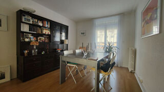  Appartement à louer 4 pièces 80 m²