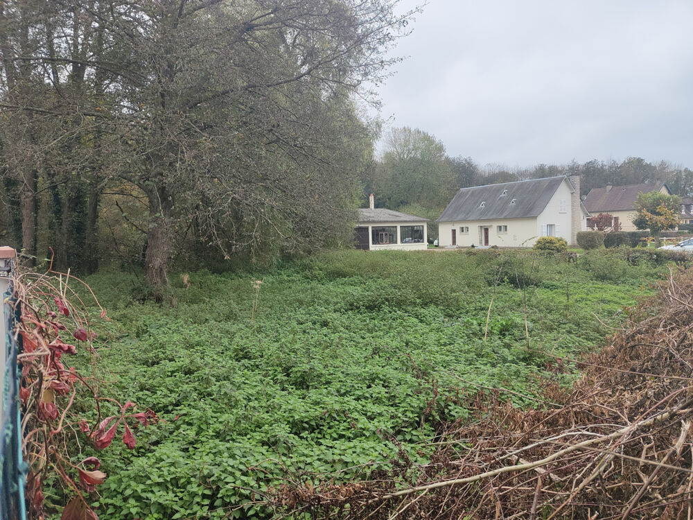 Vente Terrain TRES BEAU TERRAIN A BATIR DE 2000 M2 SUR 20 METRES DE FACADE PROCHE DU CENTRE VILLE DANS UN BOURG PAISIBLE SUR Lachapelle aux pots