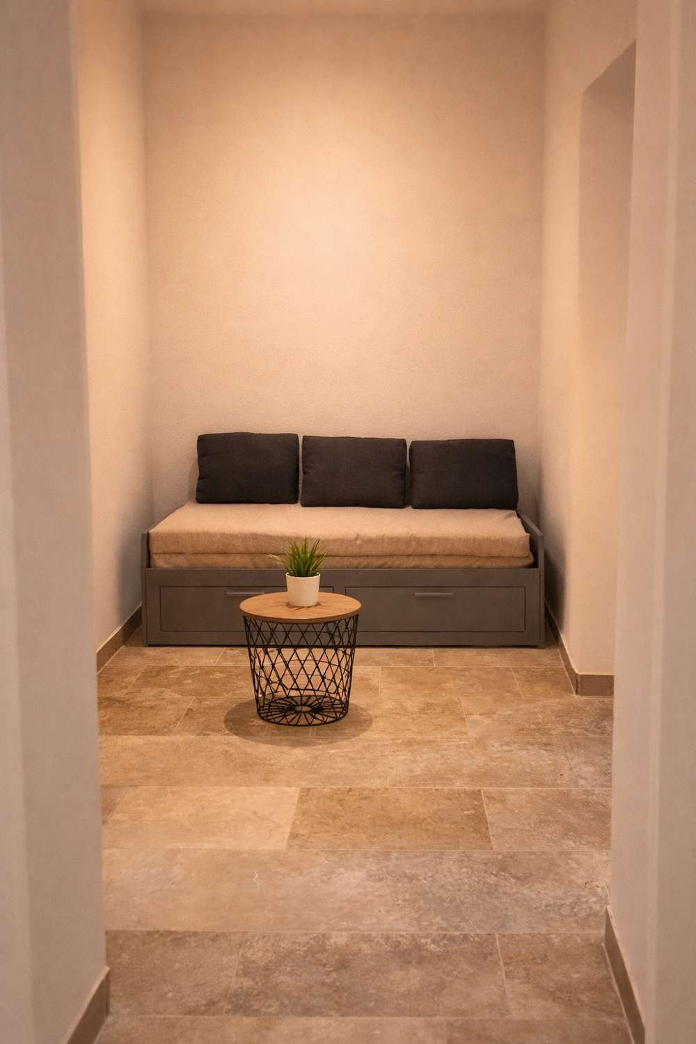 Location Appartement T1 meublé rénové et climatisé Bagnols sur ceze