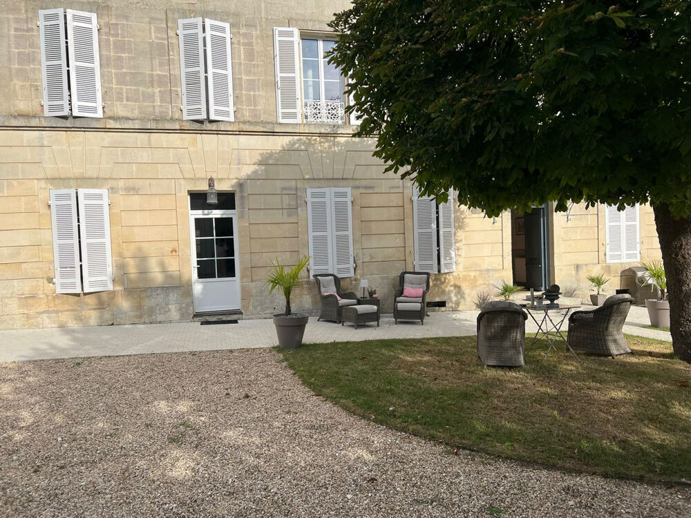 � vendre  Propri�t�/ch�teau Saint-Jean-d'Ang�ly (17400)