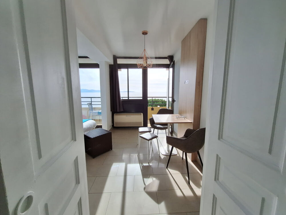 Vente Appartement STUDIO 24 M2  VUE MER ROUTE DES  SANGUINAIRES Ajaccio