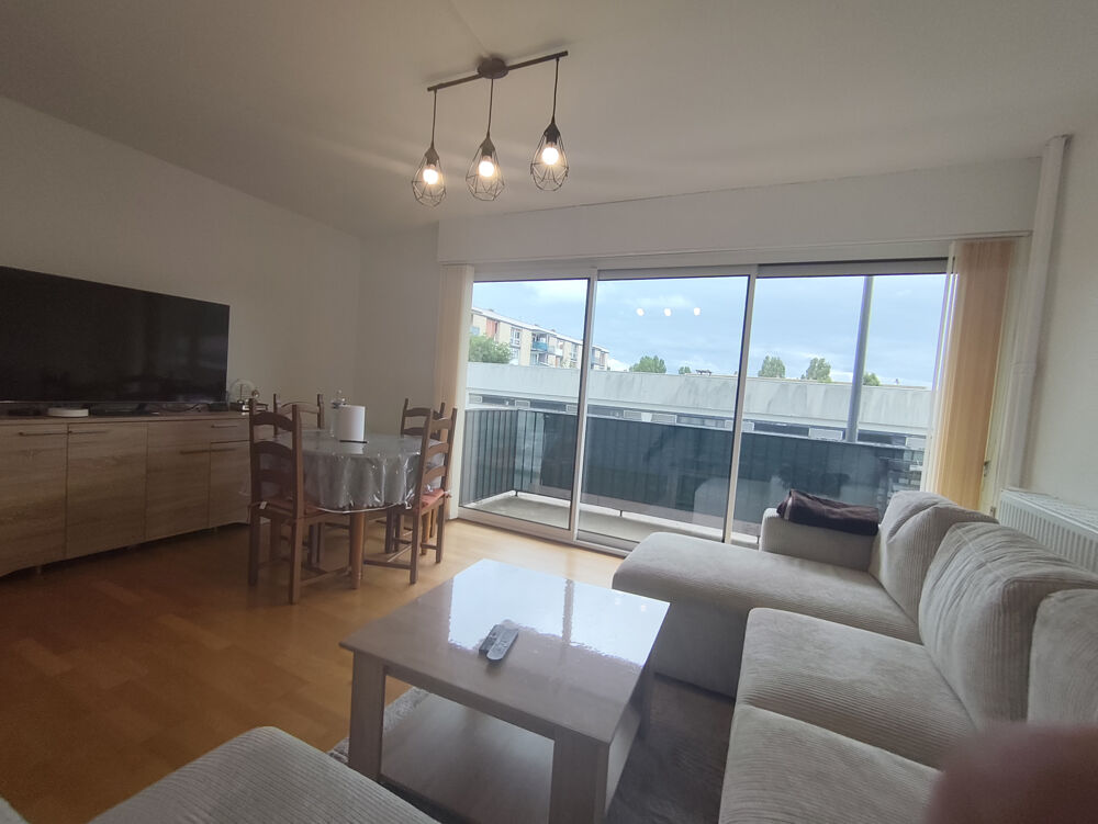 SUPERBE APPARTE F4 DE 78M2 REFAIT A NEUF AVEC BALCON ET ASCENSEUR DANS LA RESIDENCE DE STANDING J. HACHETTE