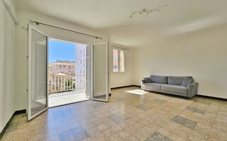  Appartement � vendre 3 pi�ces 11428 m�