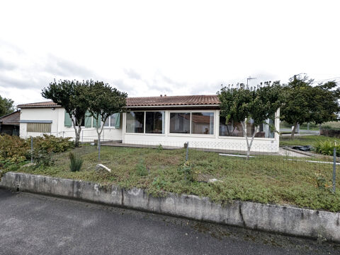   Maison de 4 chambres avec fort potentiel  rnover et grand jardin de 1614m2 Maison - 5 pice(s) - 132 m