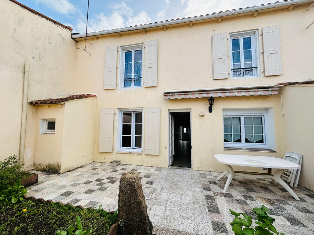 Maison 9 pièces 187 m² · à La Rochelle · 187 m² · 389 000 €