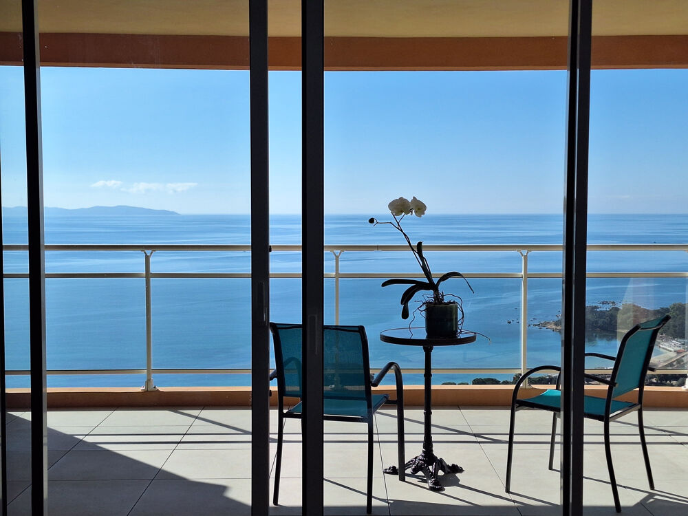 Ajaccio Sanginaires magnifique duplex récent de 180m2 avec vue panoramique