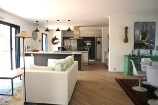  Maison  vendre 9 pices 240 m