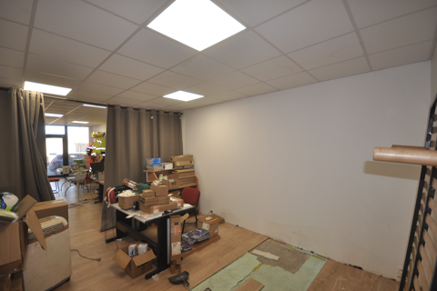   AUTERIVE-Local commercial 76 m2 sur la NATIONALE! 