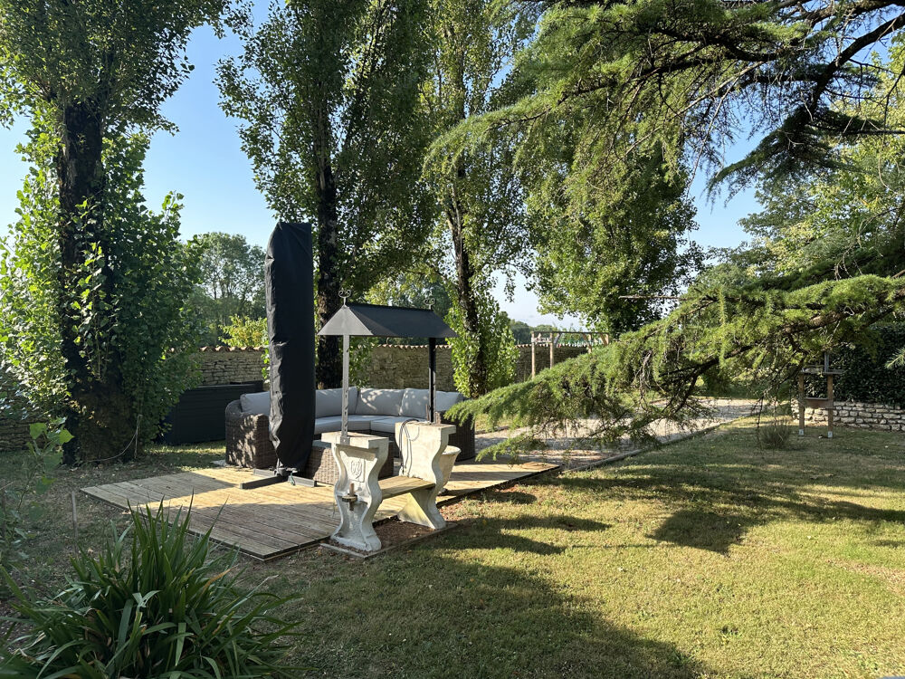 Longère charentaise de belle facture