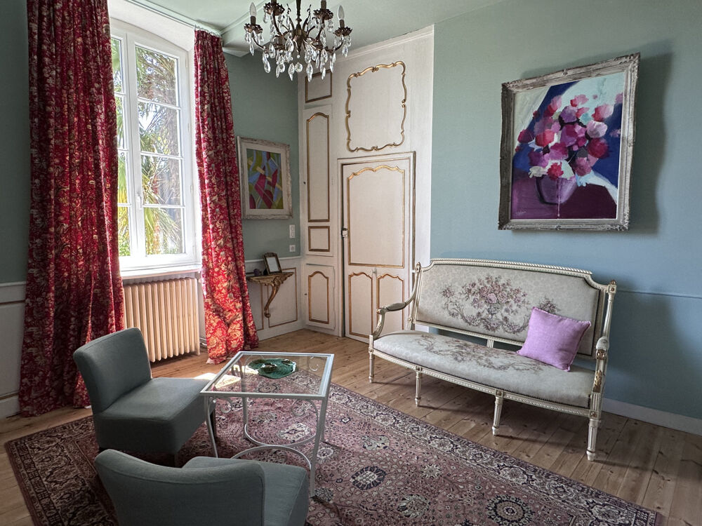 � vendre  Propri�t�/ch�teau Saint-Jean-d'Ang�ly (17400)