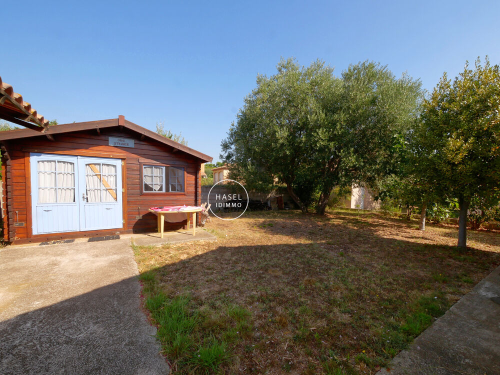 Vente Maison Villa en parfait état avec piscine, garage et grand jardin avec dépendance Marseillan