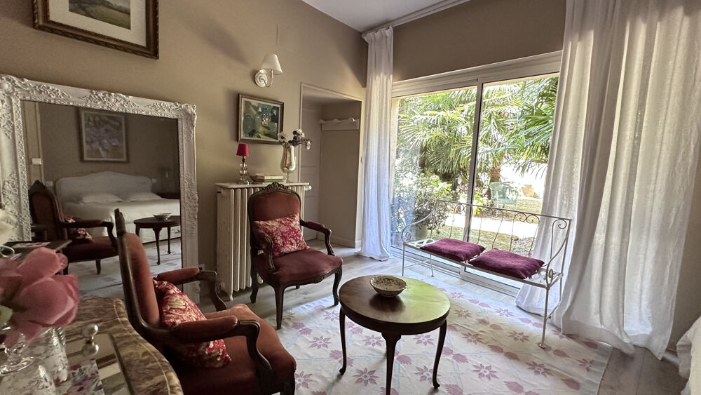 � vendre  Propri�t�/ch�teau Saint-Jean-d'Ang�ly (17400)