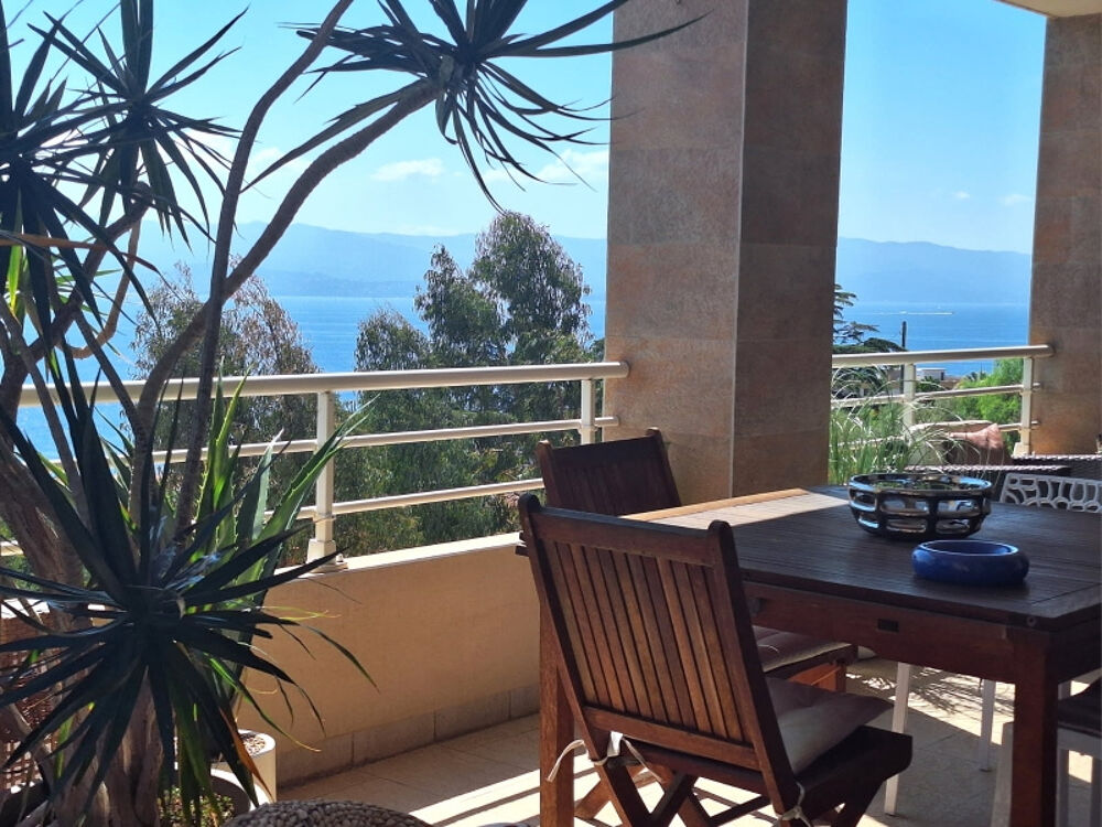 Vente Appartement Appartement T4 de120m2 belle  vue mer parc Berthaud Ajaccio