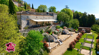  Propriété/château à vendre 15 + pièces 650 m²