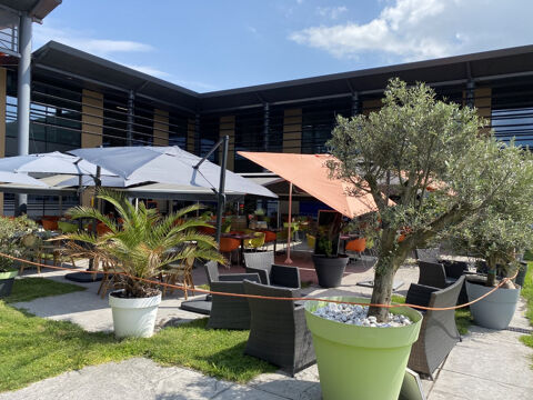 PLAINE DU FOREZ tr&egrave;s belle affaire de restauration licence 4 . 470000 42600 Savigneux