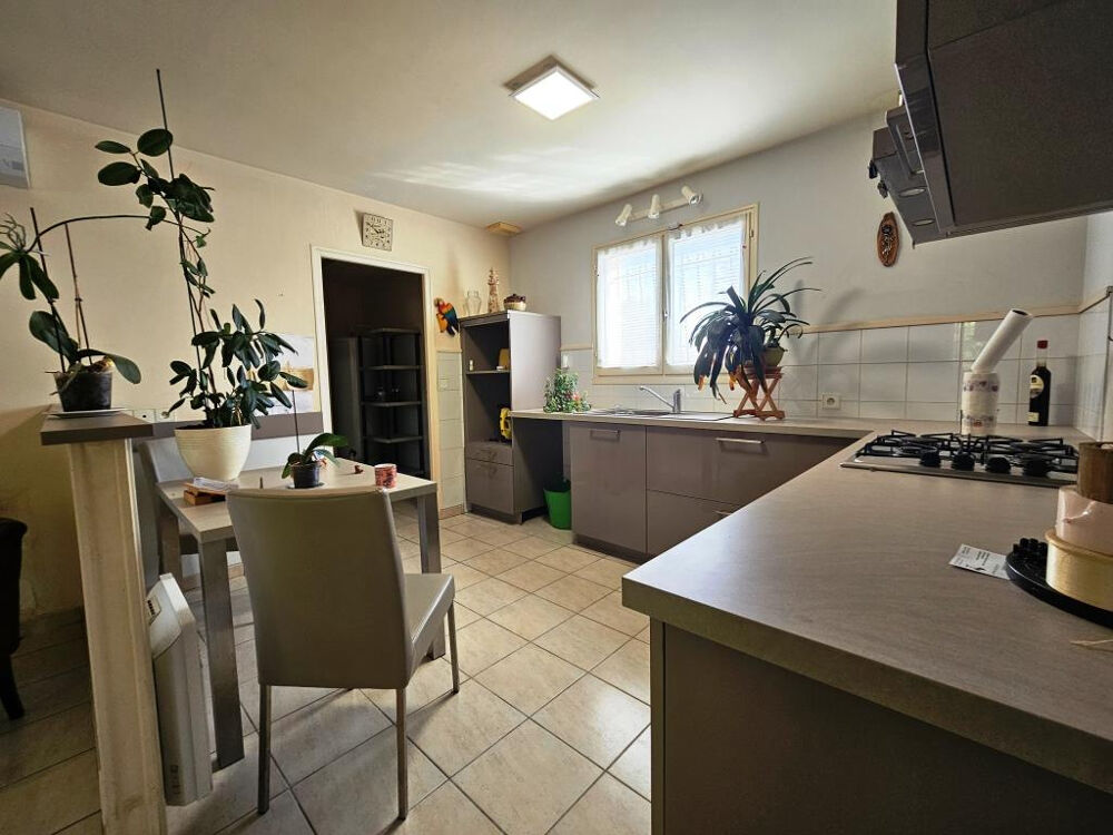 Vente Maison Maison de plain-pied 3 chambres avec garage et jardin   IZON (33450) Izon