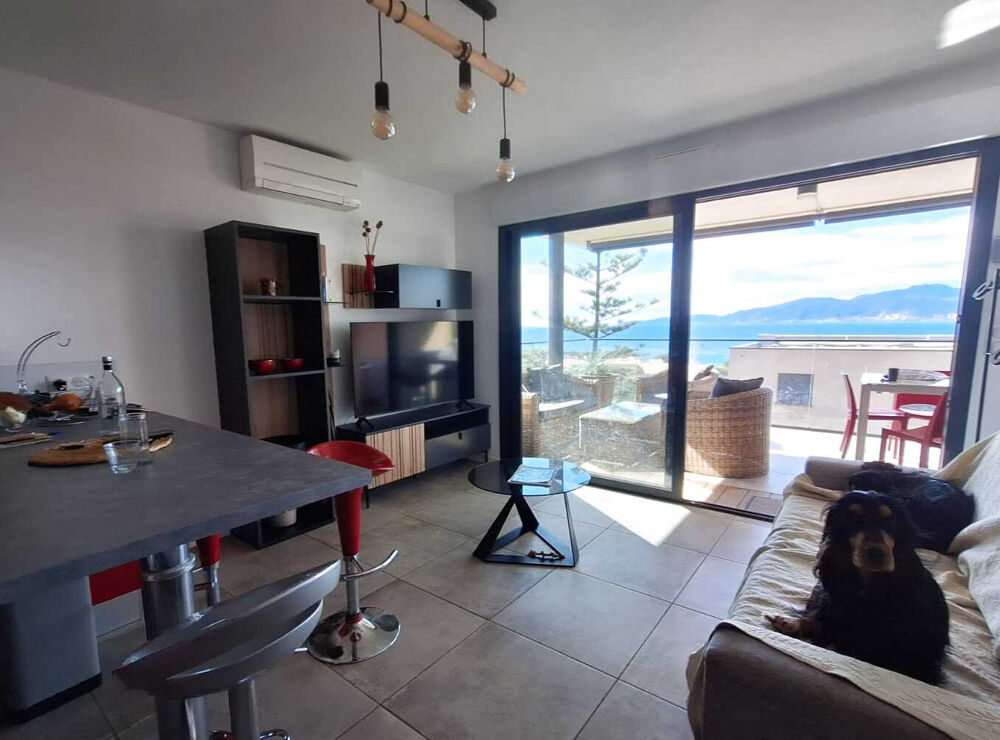 Porticcio T3 de 57 m2 Vue Mer dans résidence sécurisée proche plage