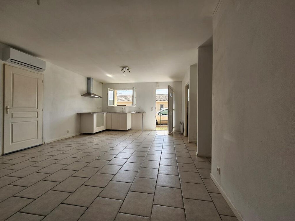 ST YZAN MAISON 3 CHAMBRES AVEC GARAGE