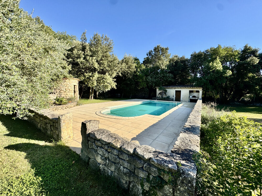 Vente Maison Maison contemporaine 200 m2 sur 2687 M2 de terrain clos Solerieux