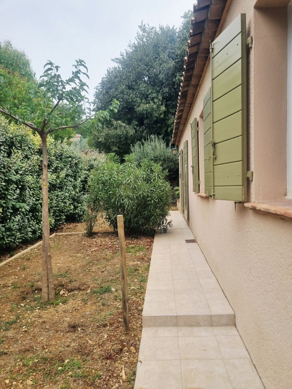 Vente Maison Exclusivité Draguignan villa récente F4 plain-pied de 100m en trés bon état garage terrasse 515m terrain 39900 Draguignan