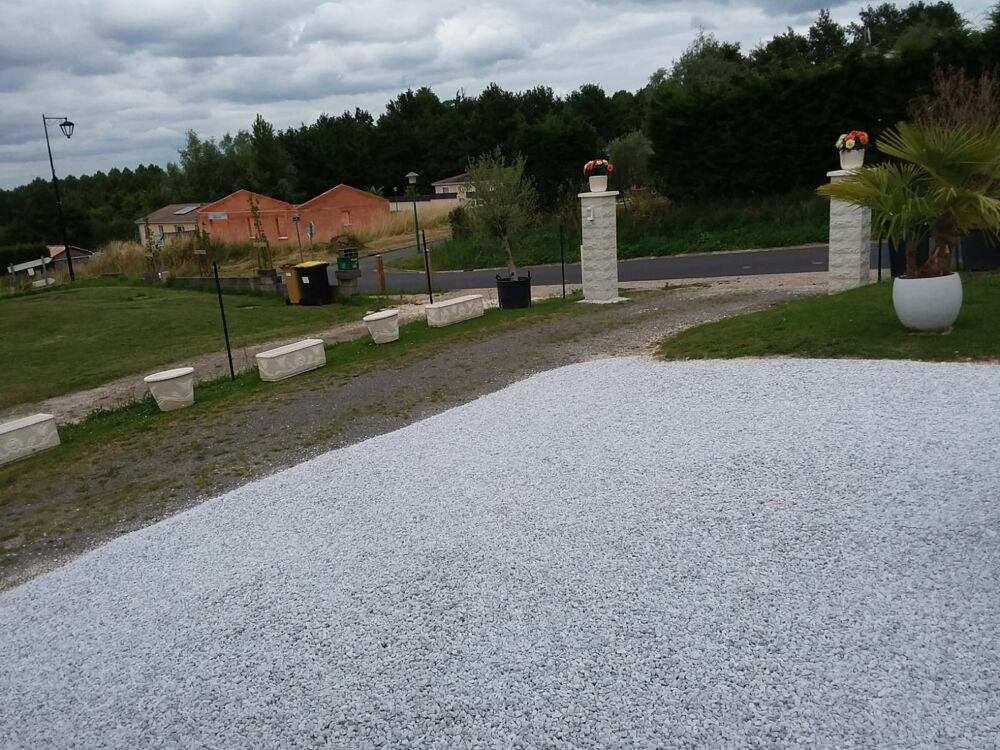 Vente Maison Maison contemporaine de 93 m2 sur terrain d'environ 4000 m2 Laruscade