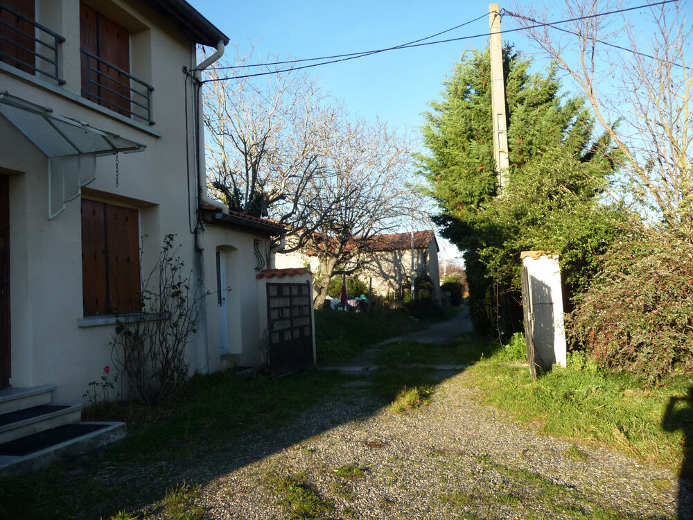 7 MN SUD MONTBRISON FERME SUR PUS DE 6 HECTARES