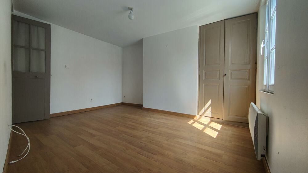 Vente Maison SUPERBE MAISON ANCIENNE RENOVEE DE 120 M2 HAB AVEC VERANDA ET DEPENDANCE EN PLEIN CENTRE VILLE Beauvais