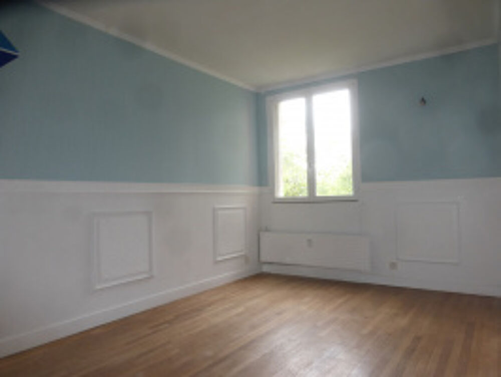 Location Appartement DANS LA RESIDENCE MARISSEL, SUPERBE APPARTEMENT RENOVE DE 65M2 TRES BIEN SITUE AU RDC D'UN IMMEUBLE DE 3 ETAGE Beauvais