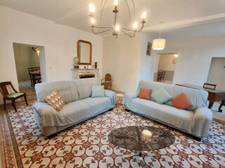  Maison à louer 6 pièces 207 m²