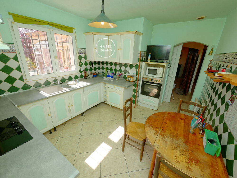 Vente Maison Villa languedocienne T5 de 123 m2 sur belle parcelle piscinable Pomerols
