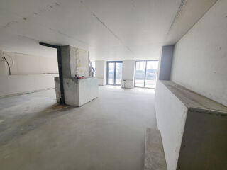  Appartement à vendre 5 pièces 200 m²