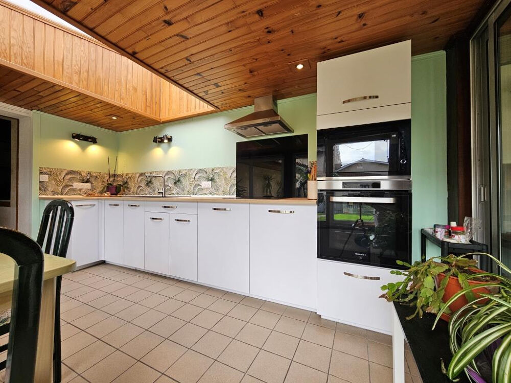 Vente Maison SAINT YZAN DE SOUDIAC MAISON DE VILLE 2 chambres 103M2 AVEC GARAGE St yzan de soudiac