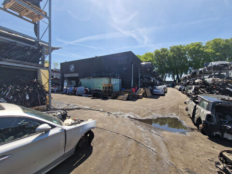   AUTERIVE-ZONE LAVIGNE-LOCAL D'ACTIVITES 900 m2 